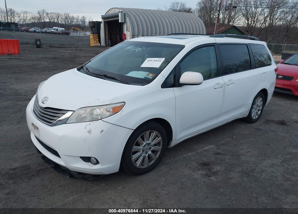 2011 TOYOTA SIENNA XLE VIN: 5TDDK3DC1BS018282