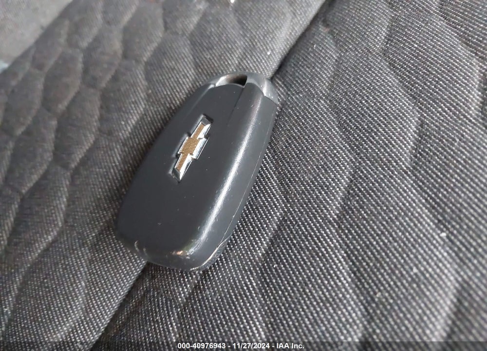 2019 CHEVROLET EQUINOX LT VIN: 2GNAXUEV1K6249601