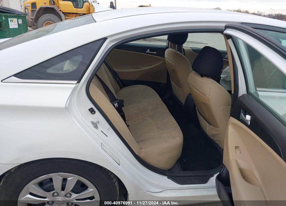2011 HYUNDAI SONATA VIN: 5NPEB4AC2BH230192