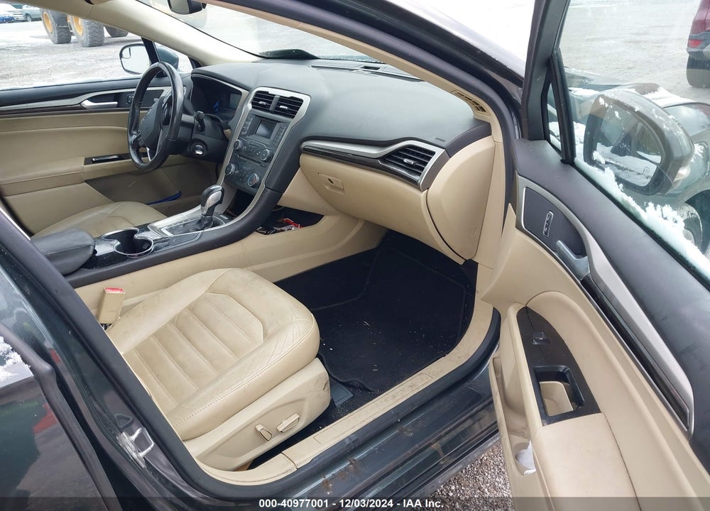 2015 FORD FUSION SE VIN: 3FA6P0HD5FR201145