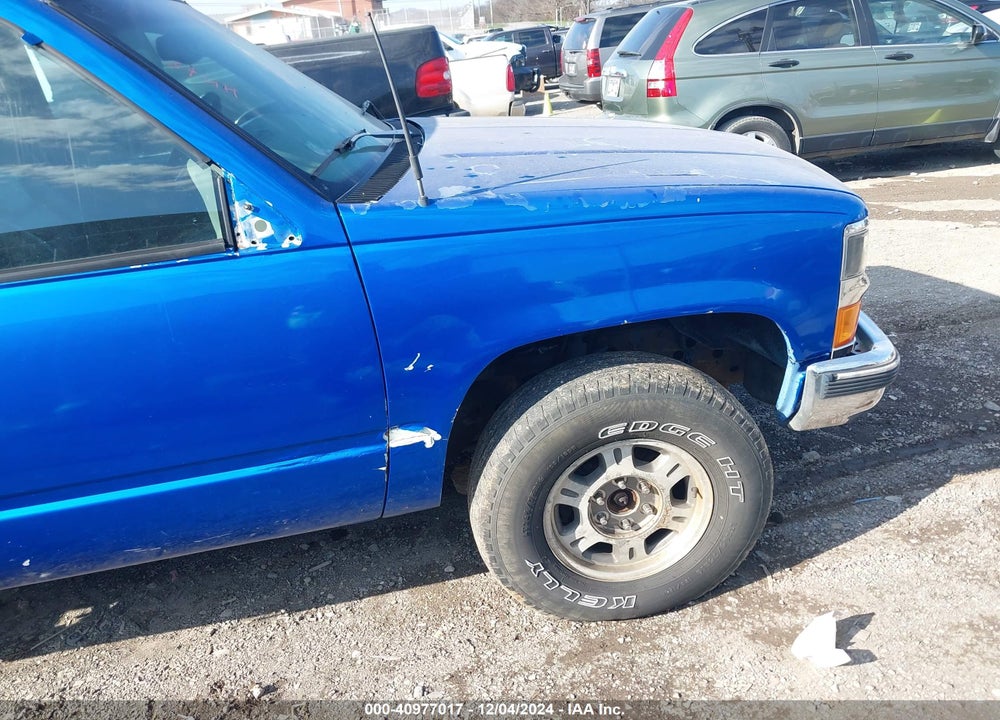 1999 CHEVROLET TAHOE LS VIN: 1GNEK13RXXJ435331