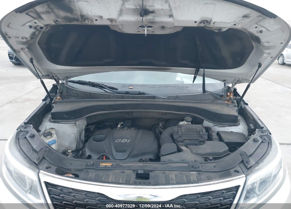 2015 KIA SORENTO LX VIN: 5XYKT3A61FG553909