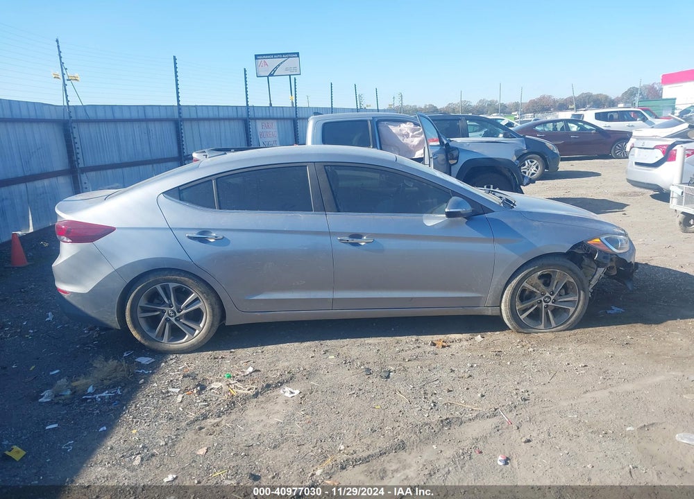 2017 HYUNDAI ELANTRA VIN: 5NPD84LF6HH017370