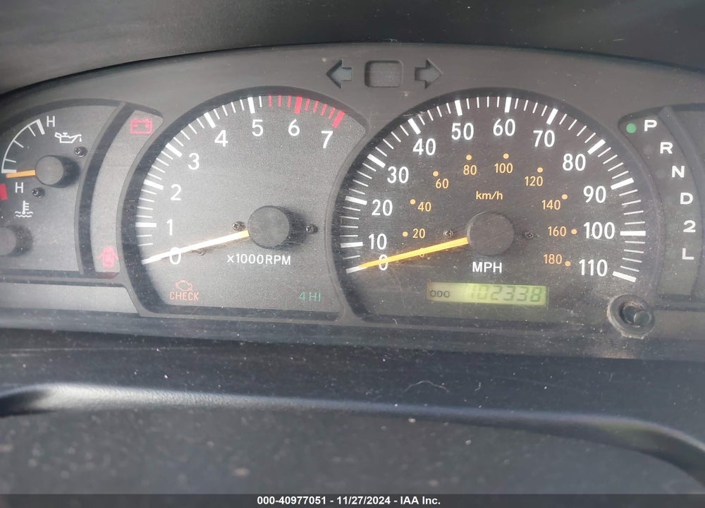 2004 TOYOTA TUNDRA SR5 V8 VIN: 5TBBT44174S447091