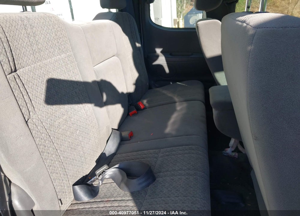2004 TOYOTA TUNDRA SR5 V8 VIN: 5TBBT44174S447091