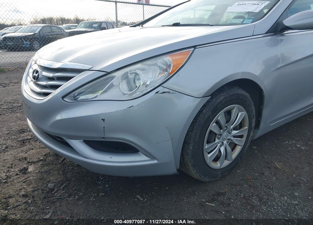 2011 HYUNDAI SONATA VIN: 5NPEB4AC8BH196162