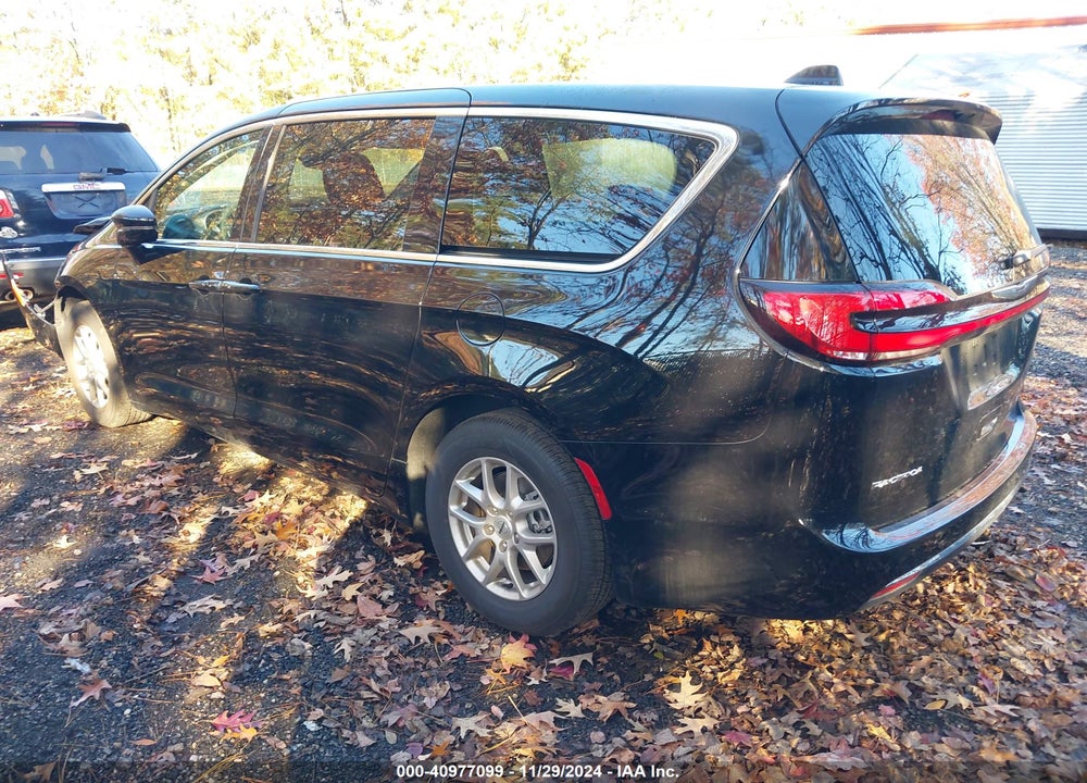 2024 CHRYSLER PACIFICA TOURING L VIN: 2C4RC1BG6RR143729
