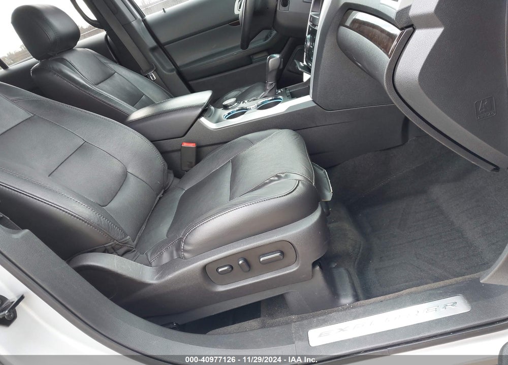 2015 FORD EXPLORER LIMITED VIN: 1FM5K8F88FGC40632