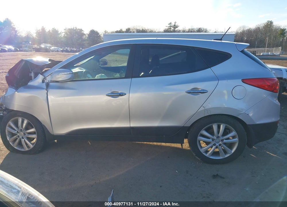 2013 HYUNDAI TUCSON LIMITED VIN: KM8JUCAC8DU623444