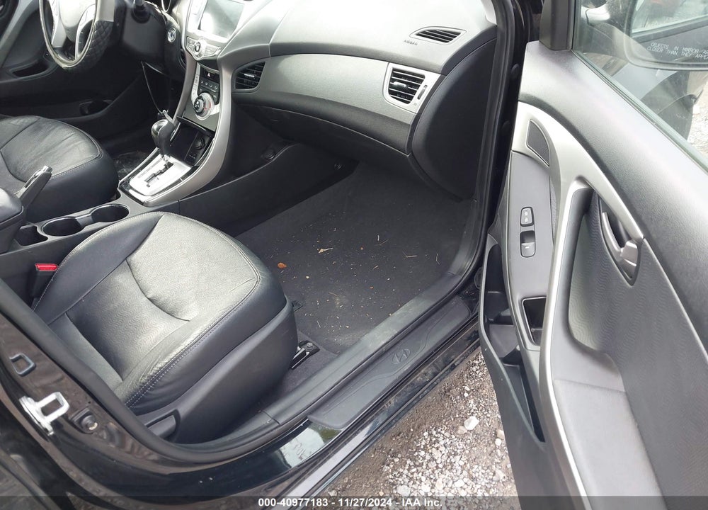 2011 HYUNDAI ELANTRA LIMITED VIN: 5NPDH4AE7BH050217