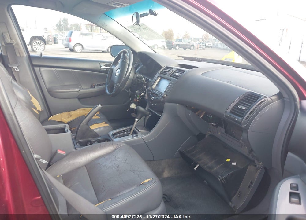 2005 HONDA ACCORD 3.0 EX VIN: 1HGCM668X5A045435