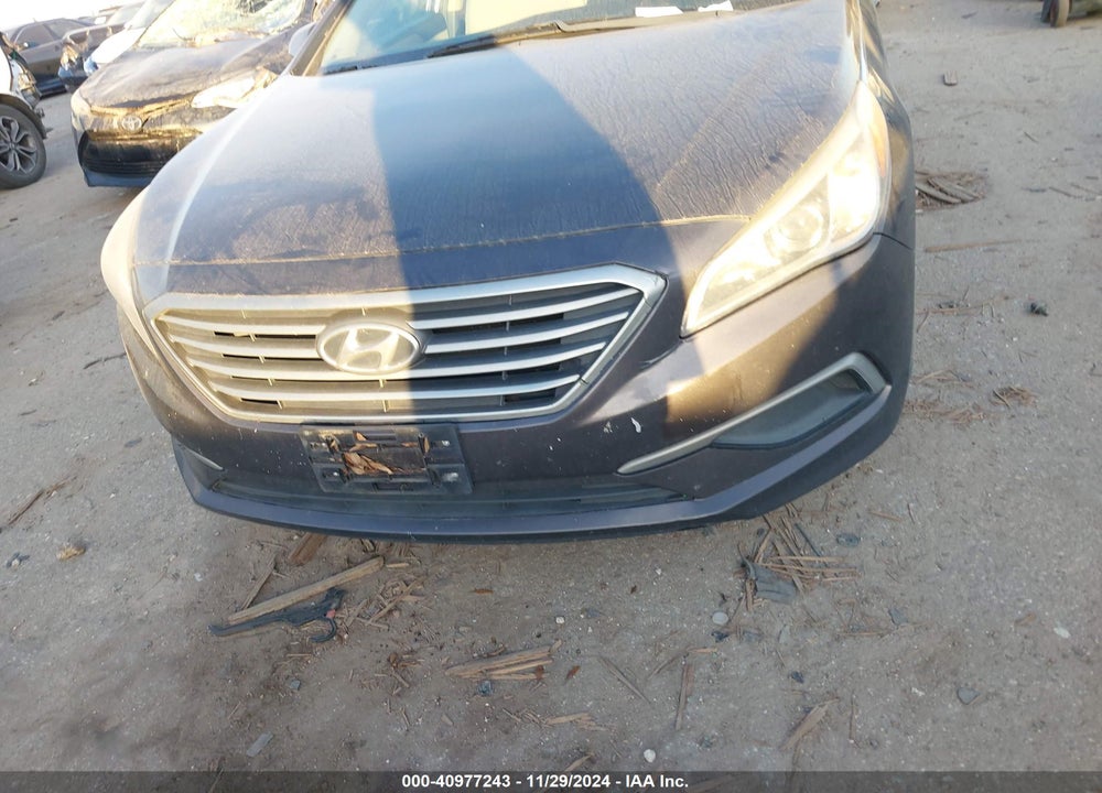 2017 HYUNDAI SONATA SE VIN: 5NPE24AF4HH553100