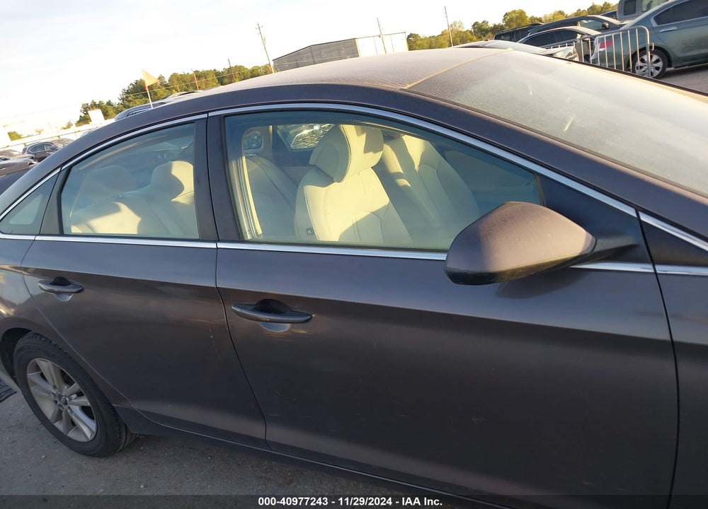 2017 HYUNDAI SONATA SE VIN: 5NPE24AF4HH553100