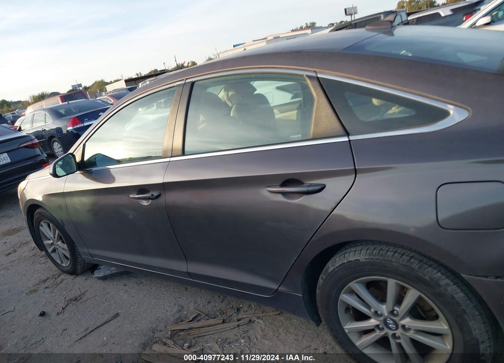 2017 HYUNDAI SONATA SE VIN: 5NPE24AF4HH553100