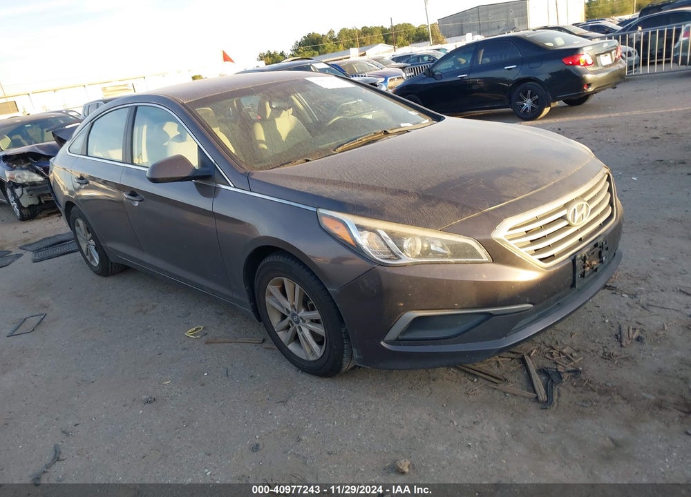 2017 HYUNDAI SONATA SE VIN: 5NPE24AF4HH553100