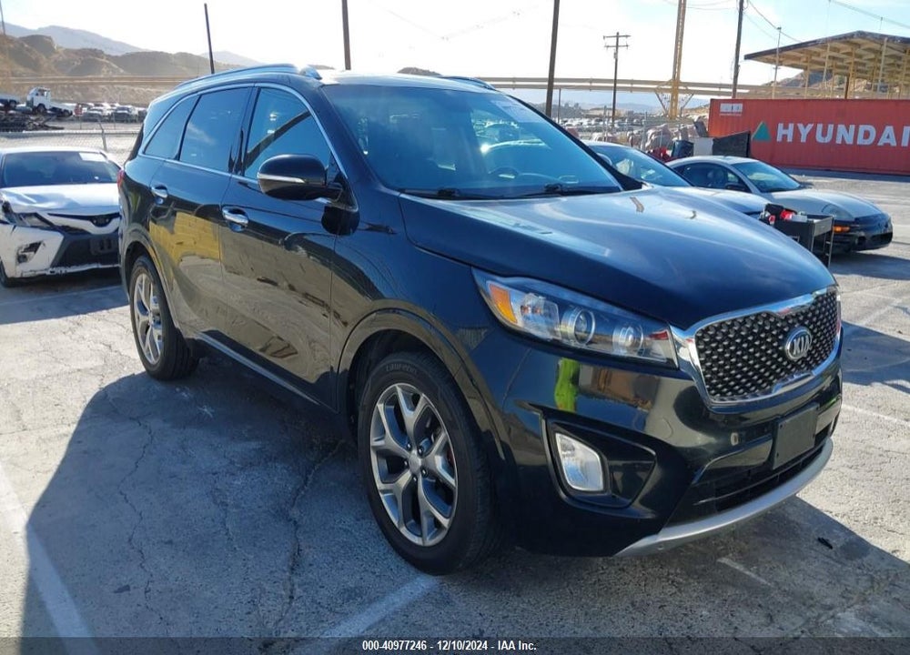 2016 KIA SORENTO 3.3L SX VIN: 5XYPK4A54GG169727