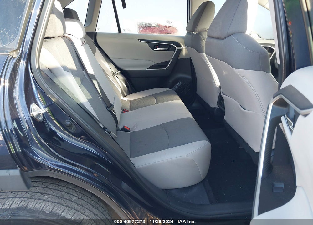 2021 TOYOTA RAV4 XLE VIN: 2T3P1RFV5MW248099