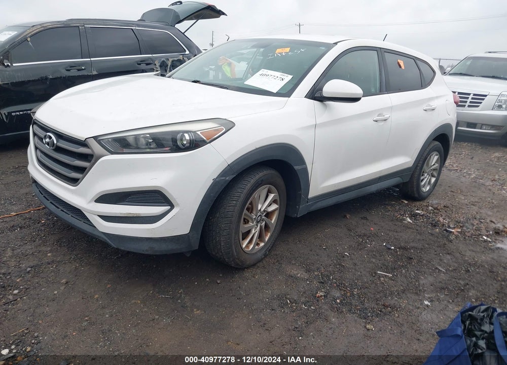 2016 HYUNDAI TUCSON SE VIN: KM8J23A49GU243385