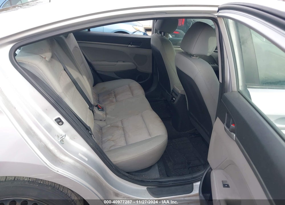 2017 HYUNDAI ELANTRA SE VIN: KMHD74LF7HU109561
