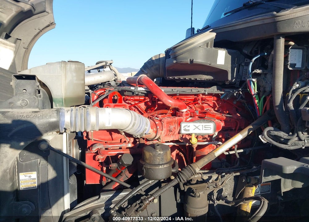 2019 KENWORTH T680 VIN: 1XKYD49X8KJ352873