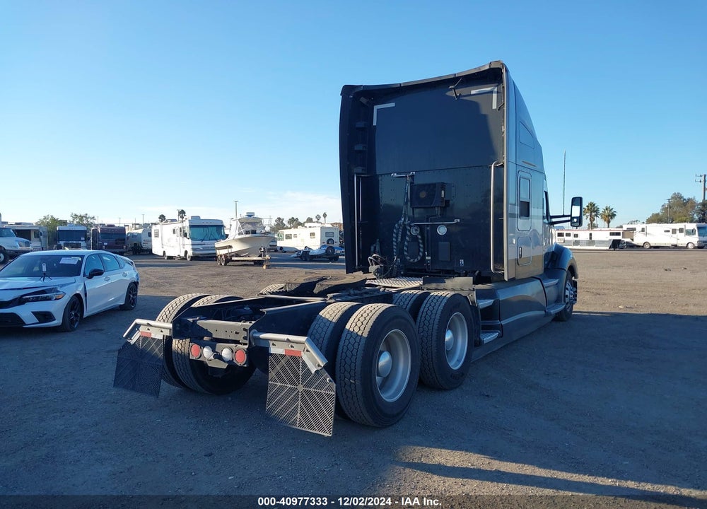 2019 KENWORTH T680 VIN: 1XKYD49X8KJ352873