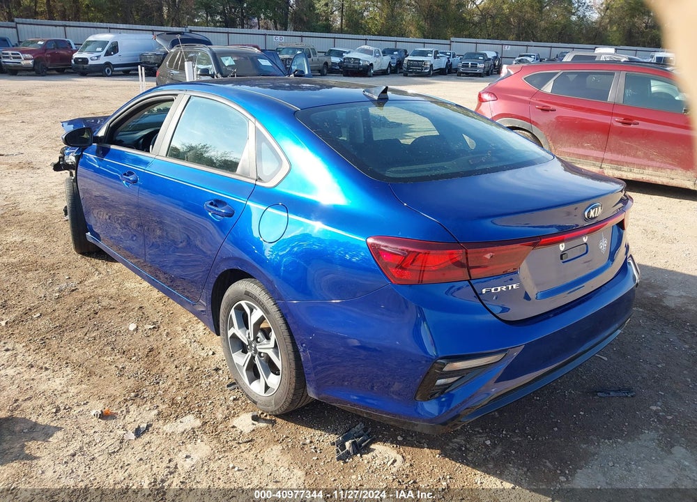 2019 KIA FORTE LXS VIN: 3KPF24ADXKE010882