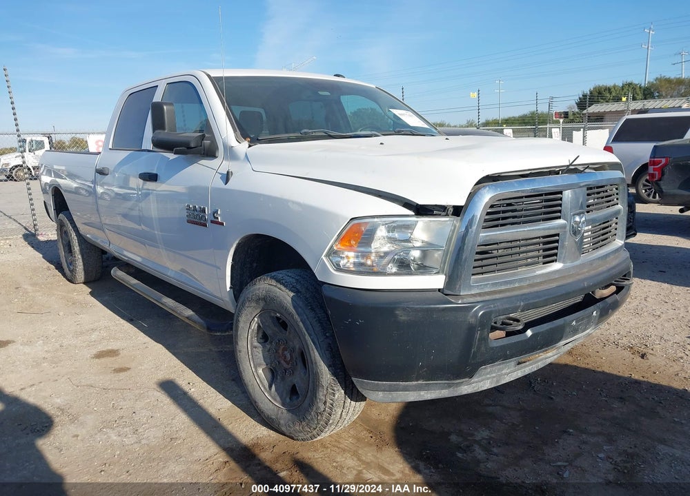 2018 RAM 2500 TRADESMAN 4X4 8' BOX VIN: 3C6UR5HL1JG313775