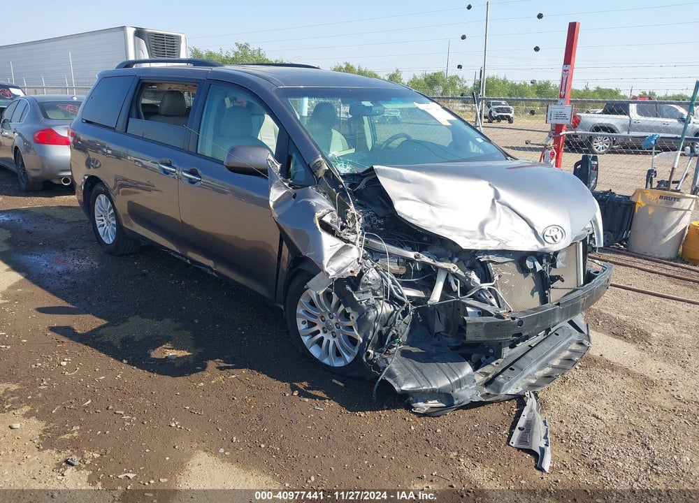 2014 TOYOTA SIENNA XLE LIMITED VIN: 5TDYK3DC0ES434037