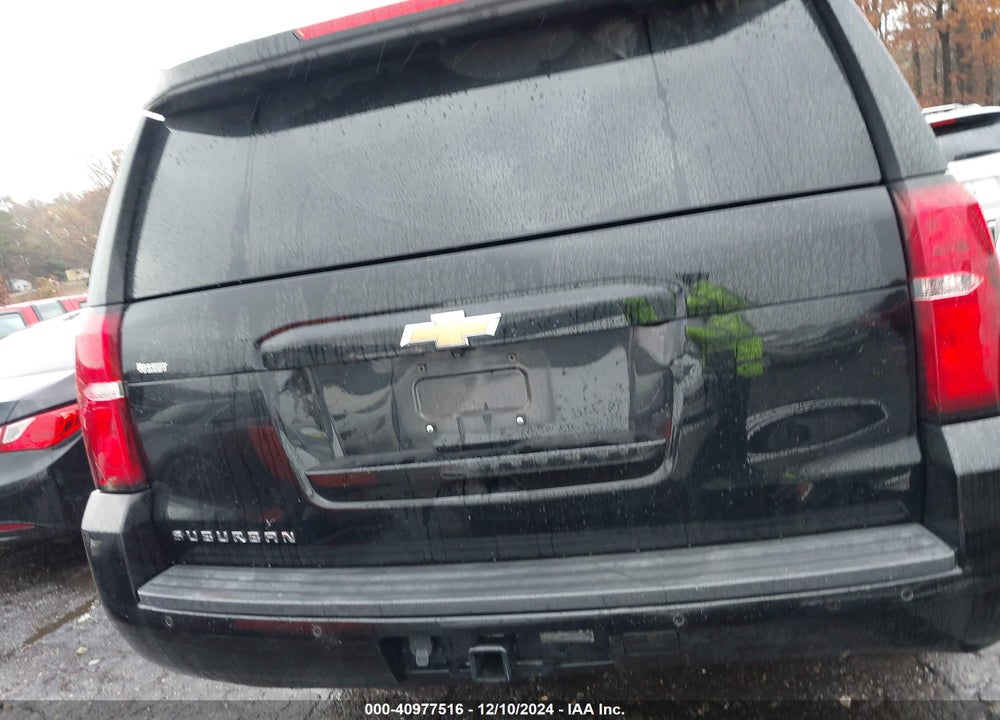 2018 CHEVROLET SUBURBAN LT VIN: 1GNSKHKC6JR164656