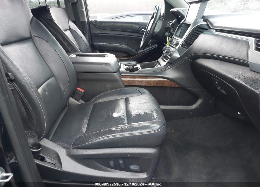 2018 CHEVROLET SUBURBAN LT VIN: 1GNSKHKC6JR164656