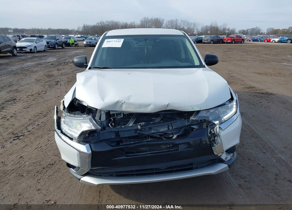 2017 MITSUBISHI OUTLANDER ES VIN: JA4AZ2A38HZ052220