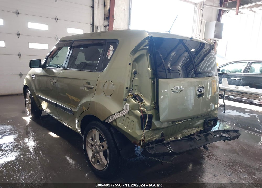 2011 KIA SOUL VIN: KNDJT2A23B7324142