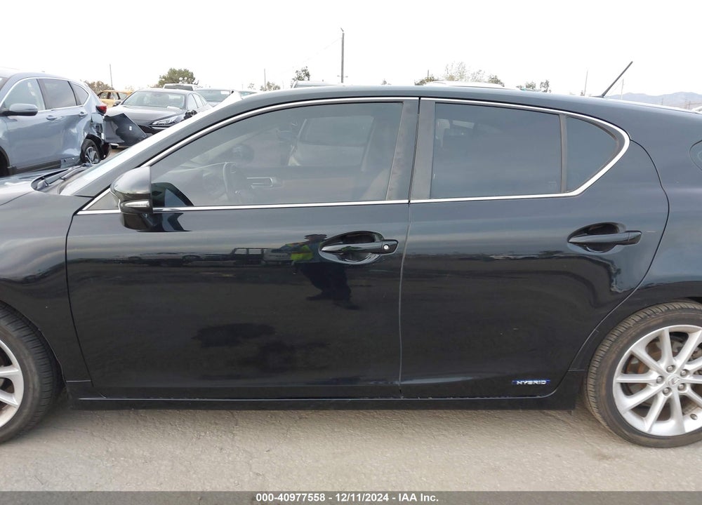 2013 LEXUS CT 200H VIN: JTHKD5BH0D2172180