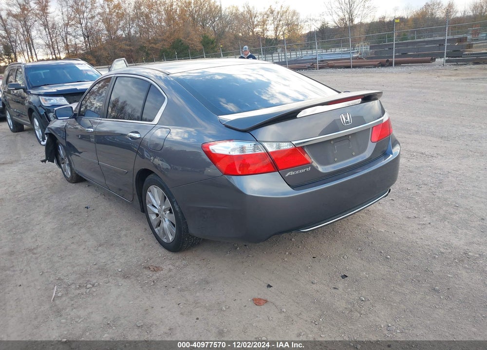 2013 HONDA ACCORD EX VIN: 1HGCR2F73DA095612