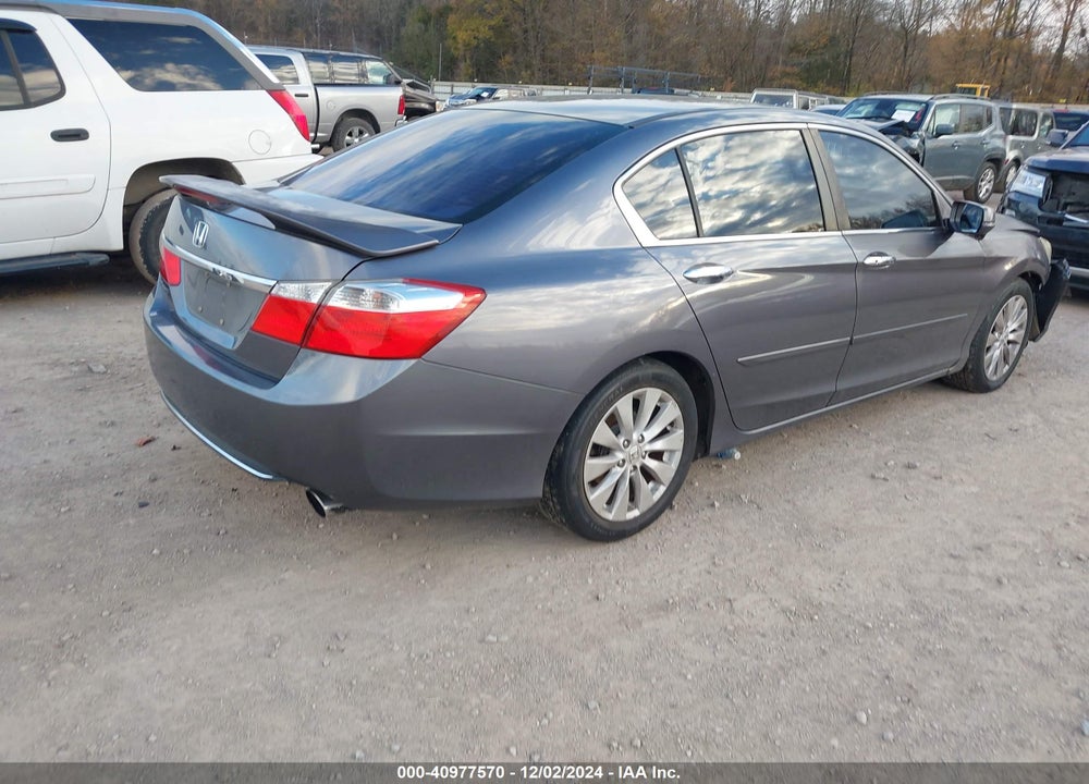 2013 HONDA ACCORD EX VIN: 1HGCR2F73DA095612