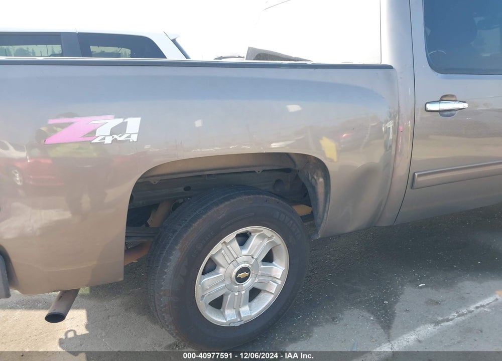 2013 CHEVROLET SILVERADO 1500 LT VIN: 3GCPKSE78DG307167