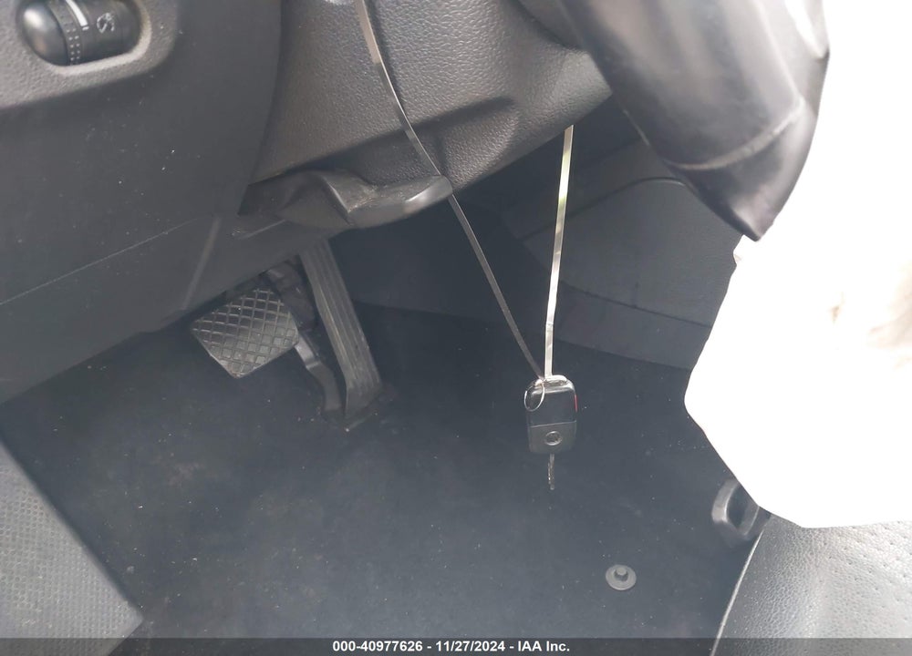 2013 VOLKSWAGEN JETTA VIN: 3VWDP7AJ4DM391974