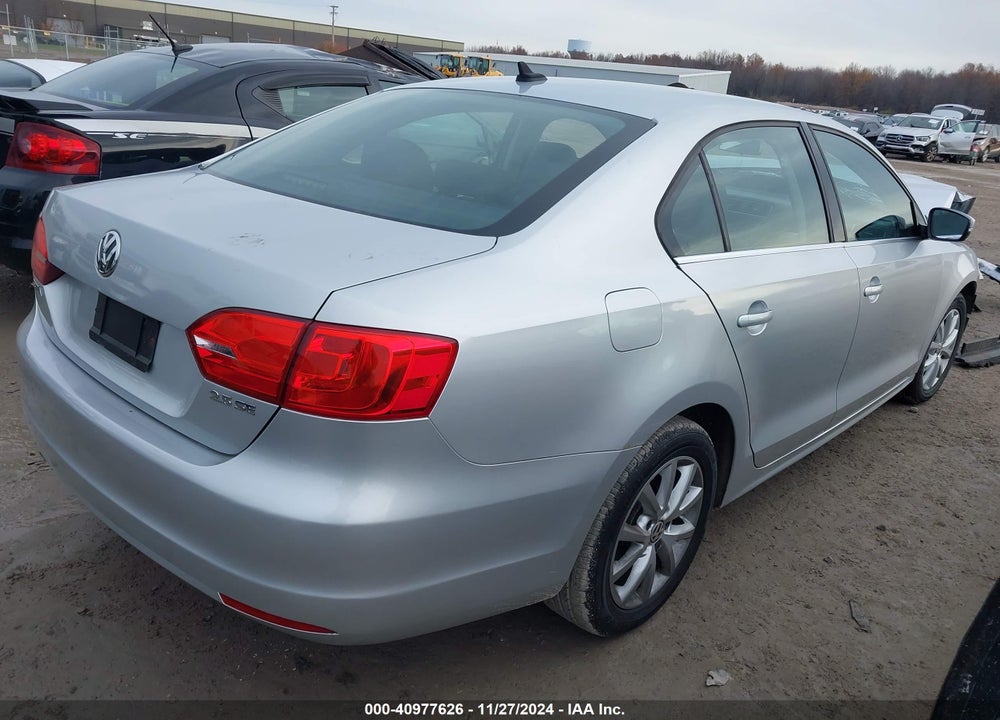 2013 VOLKSWAGEN JETTA VIN: 3VWDP7AJ4DM391974