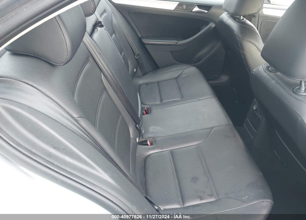 2013 VOLKSWAGEN JETTA VIN: 3VWDP7AJ4DM391974