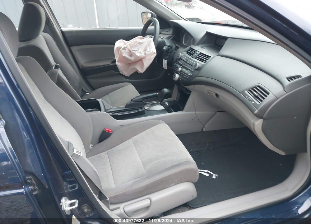 2009 HONDA ACCORD 2.4 LX VIN: 1HGCP26309A185584
