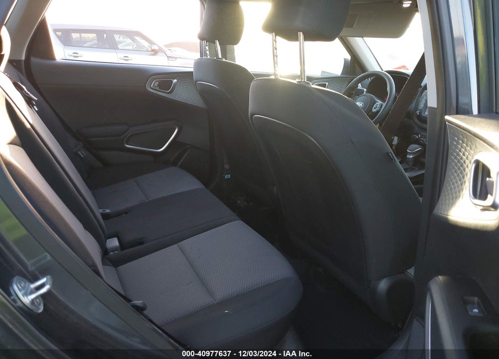 2020 KIA SOUL LX VIN: KNDJ23AU3L7088569
