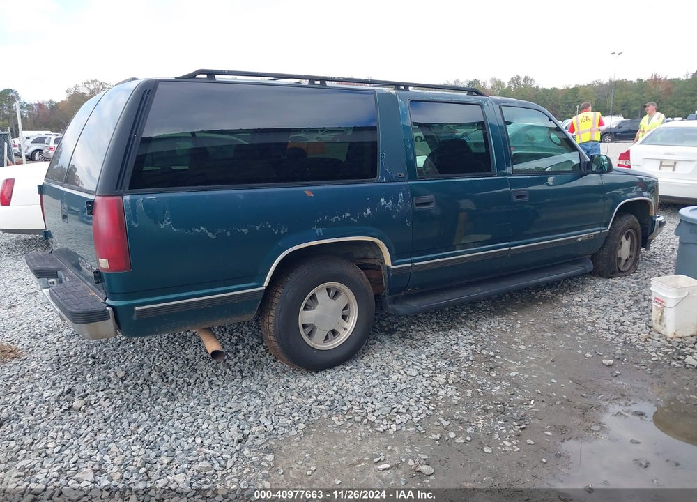 1997 CHEVROLET SUBURBAN 1500 VIN: 3GNEC16R6VG109145