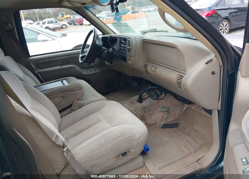 1997 CHEVROLET SUBURBAN 1500 VIN: 3GNEC16R6VG109145