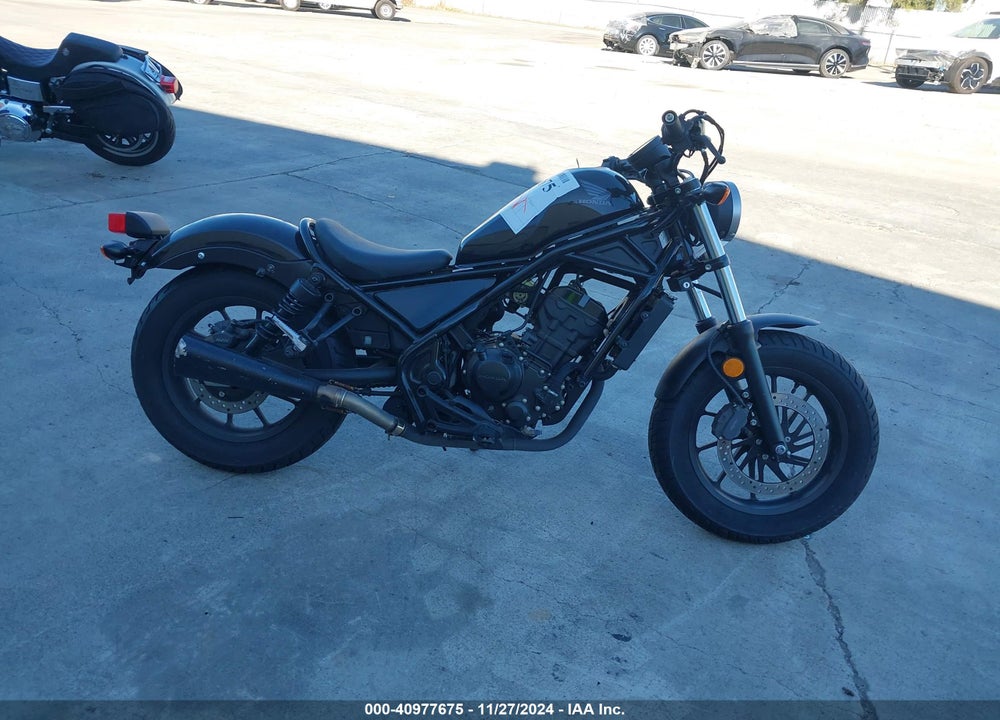 2017 HONDA CMX300 VIN: MLHNC5317H5000166