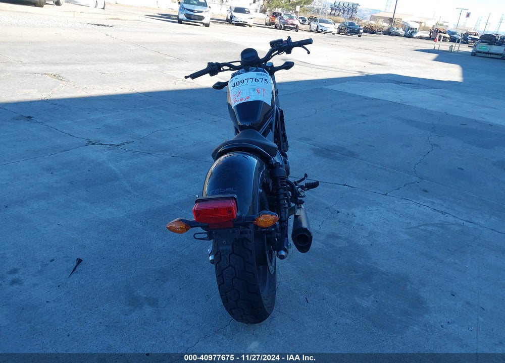 2017 HONDA CMX300 VIN: MLHNC5317H5000166