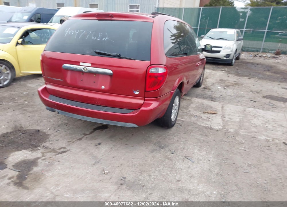 2006 CHRYSLER TOWN & COUNTRY LX VIN: 2A4GP44R36R897060