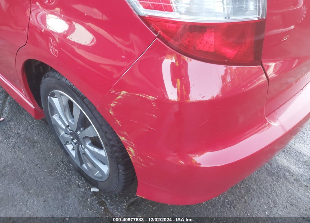 2013 HONDA FIT SPORT VIN: JHMGE8H56DC029844