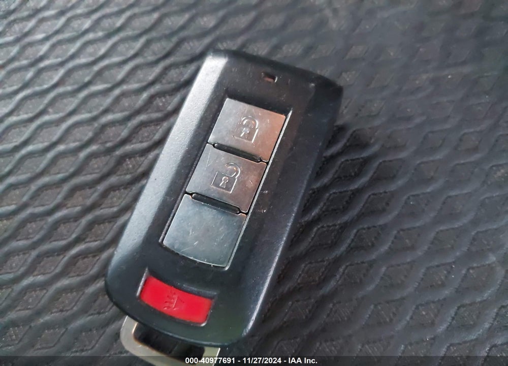 2016 MITSUBISHI OUTLANDER SE VIN: JA4AZ3A33GZ025205