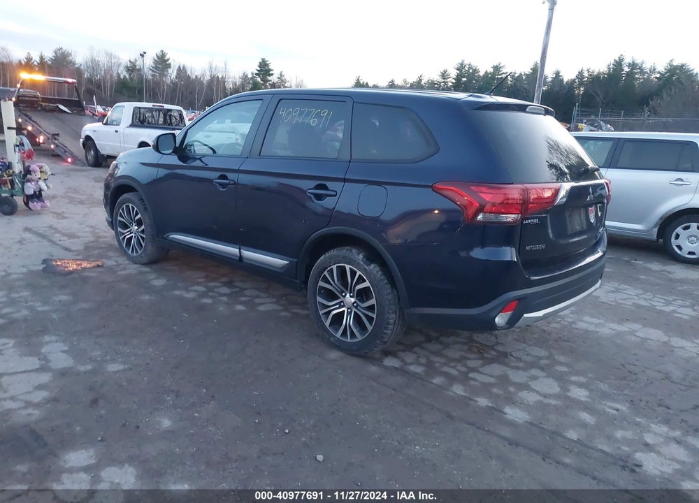 2016 MITSUBISHI OUTLANDER SE VIN: JA4AZ3A33GZ025205