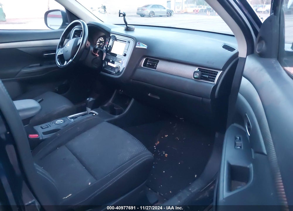 2016 MITSUBISHI OUTLANDER SE VIN: JA4AZ3A33GZ025205